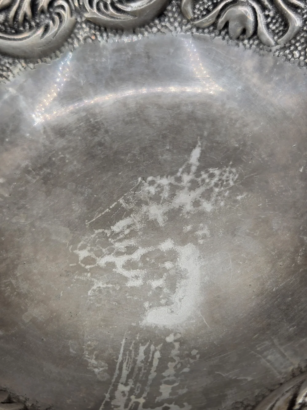 Wilton Armetale Ornate Silver-Tone Embossed Serving Bowl